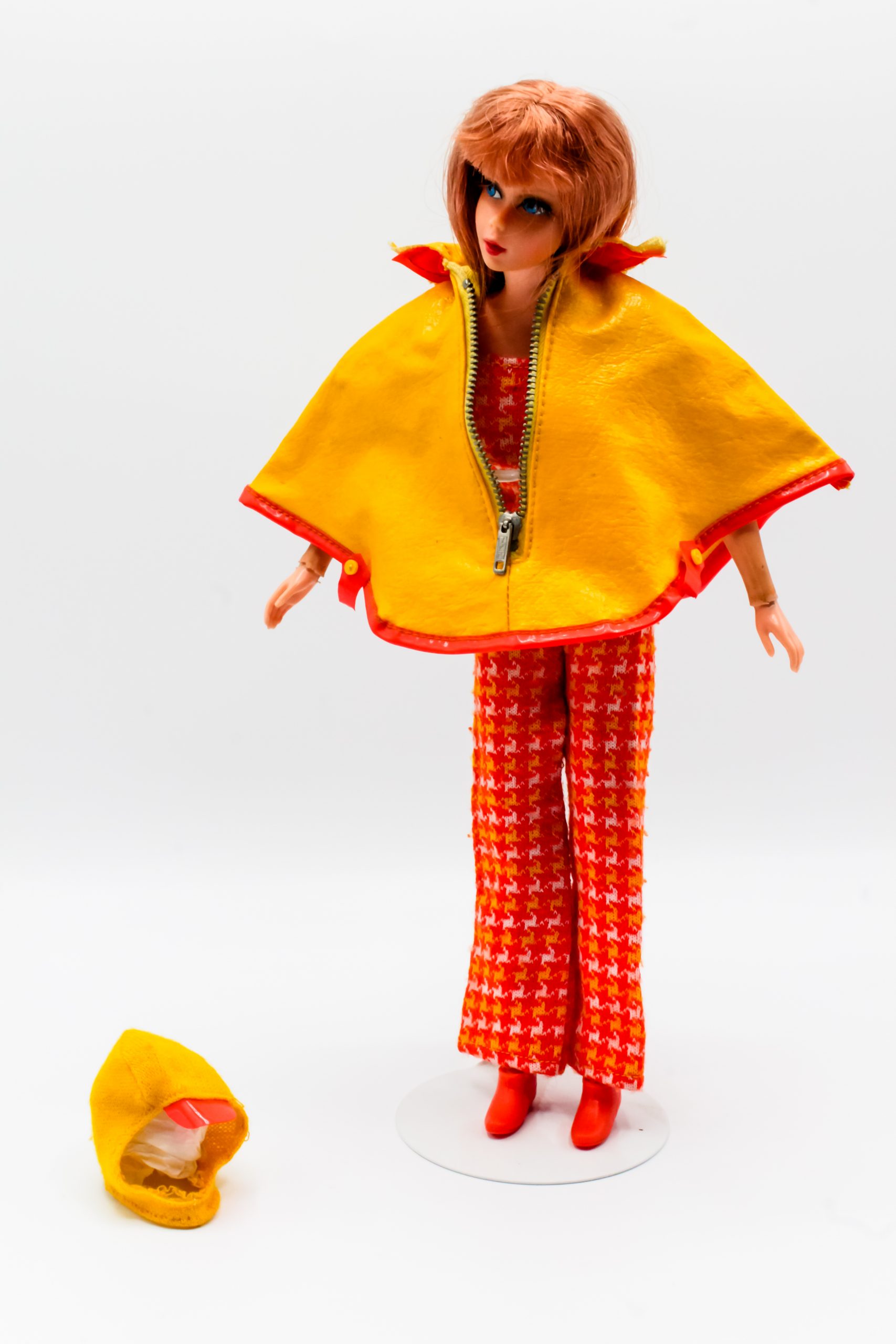 Poncho Put-on (1971)